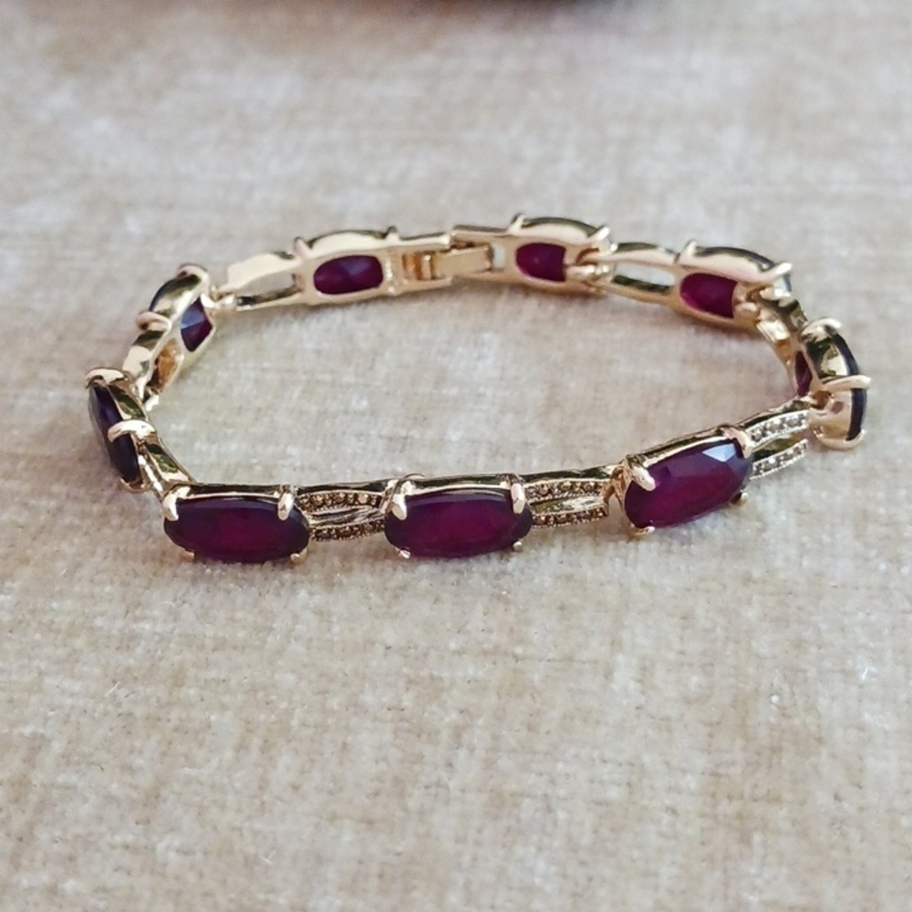 Monet Gold Tone Faceted Glass Bracelet - Picture 7 of 7